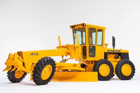 Автогрейдер 9 тонн John Deere 570B