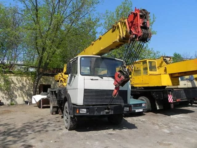 Автокран Ивановец 16 т