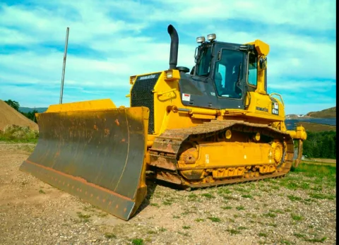 Бульдозер Komatsu D61