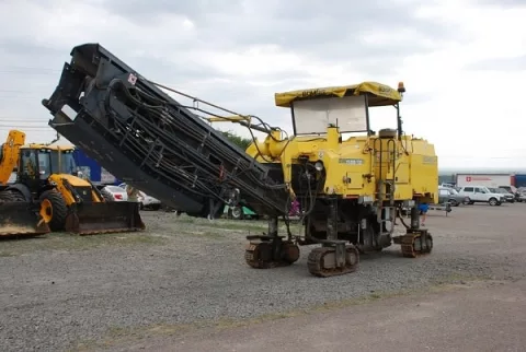 Дорожная фреза Bomag BM 1300/30-2