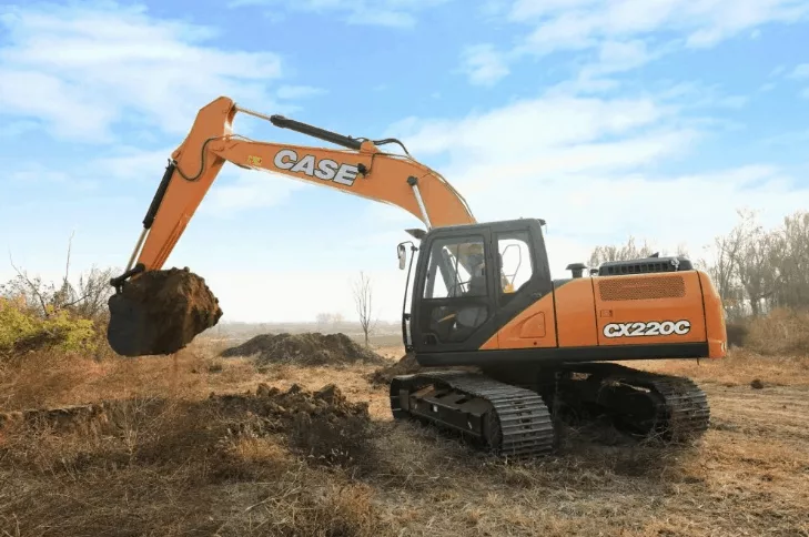 Гусеничный экскаватор Case CX220C LC