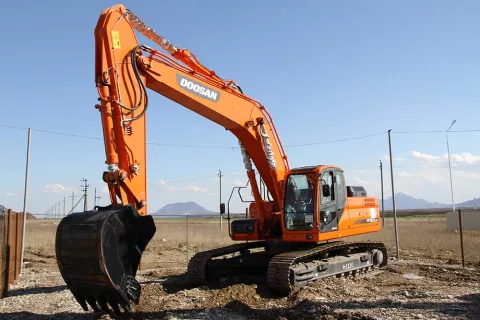 Гусеничный экскаватор DOOSAN DX300LCA