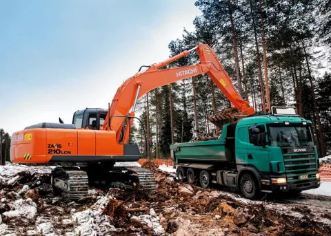 Гусеничный экскаватор Hitachi ZX210LCN-G