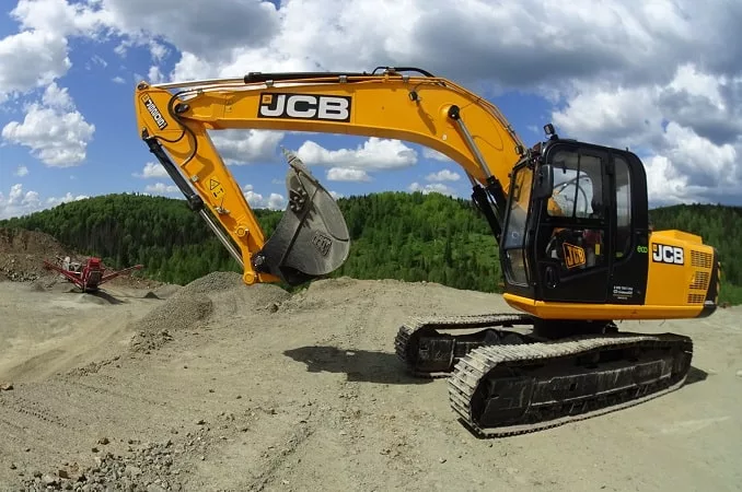 Гусеничный экскаватор JCB JS 205NLC