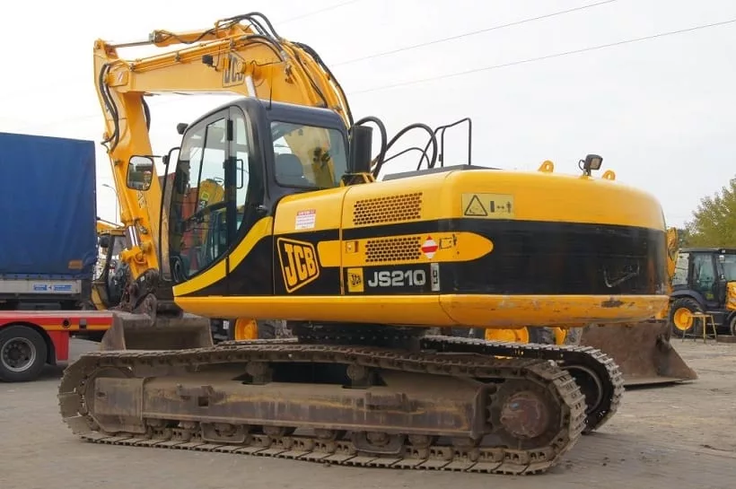 Гусеничный экскаватор JCB JS 210 LC