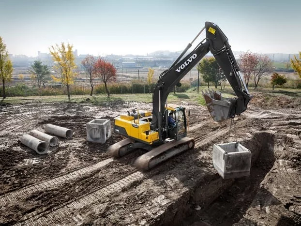 Гусеничный экскаватор Volvo EC220D