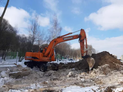 Колёсный экскаватор Doosan S180W