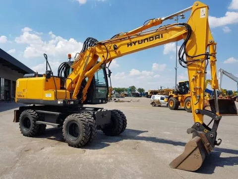 Колёсный экскаватор Hyundai 140W-7