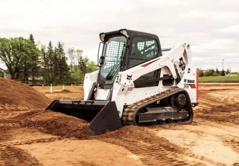 Мини-погрузчик гусеничный Bobcat T650