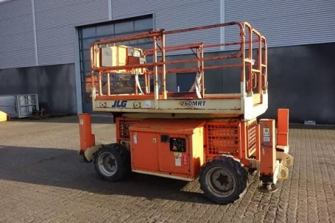Ножничный подъёмник JLG 260MRT