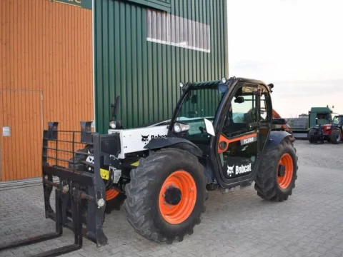Телескопический погрузчик Bobcat TL358