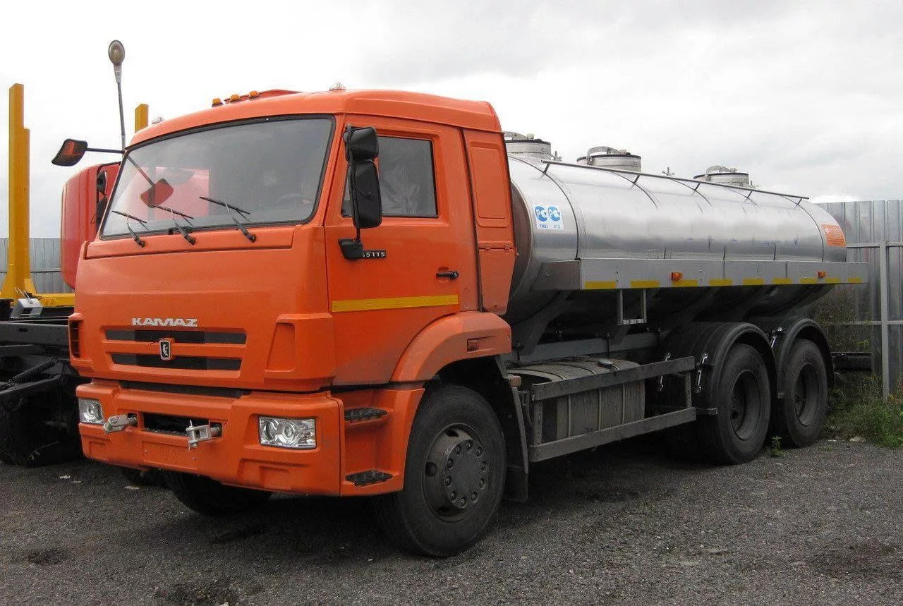 Водовоз КамАЗ 65115 8 м3